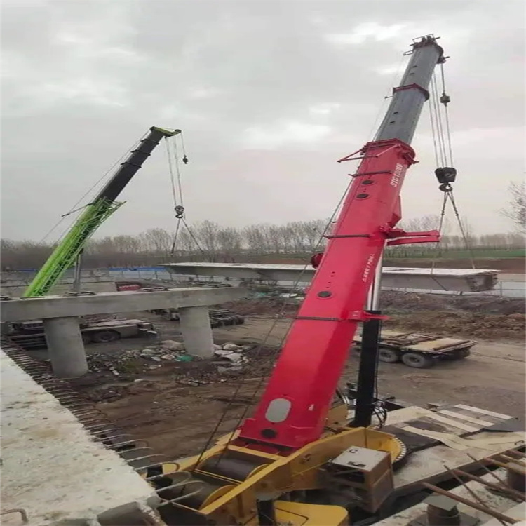 连山钢构件起吊,吊点采用几点绑扎